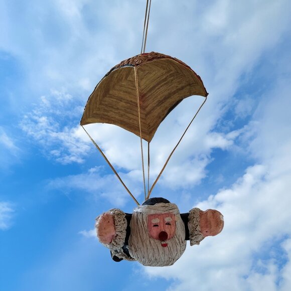 Vintage Santa Parachute Ornament – Hand-Painted Paper Mâché Whimsy! - Picture 4 of 16